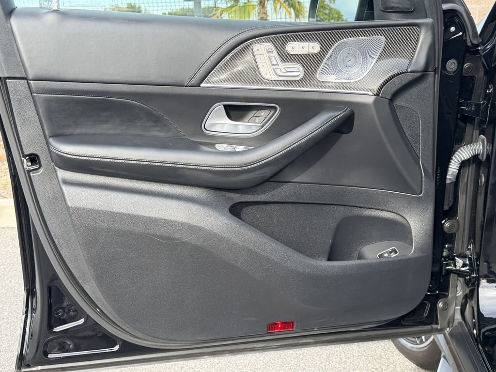 Certified 2023 Mercedes-Benz GLS 63 AMG 4MATIC image 17