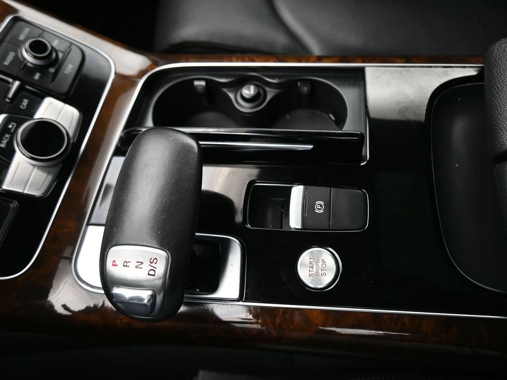 Used 2015 Audi A8 4.0T w/ Premium Package image 27
