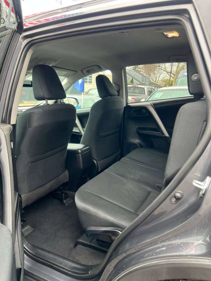 Used 2018 Toyota RAV4 LE w/ All Weather Liner Package image 26