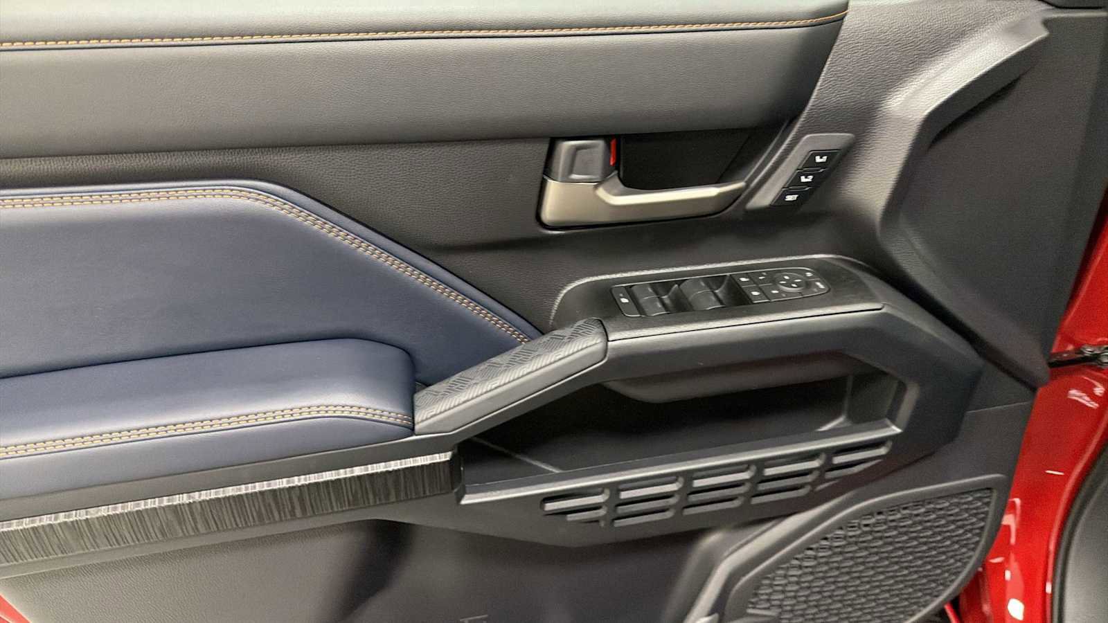 New 2026 Toyota 4Runner Platinum AWD/4WD image 15