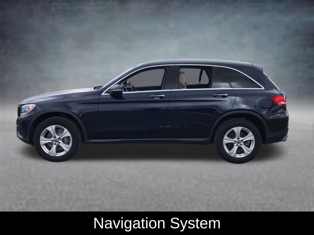 Used 2018 Mercedes-Benz GLC 300 4MATIC image 3