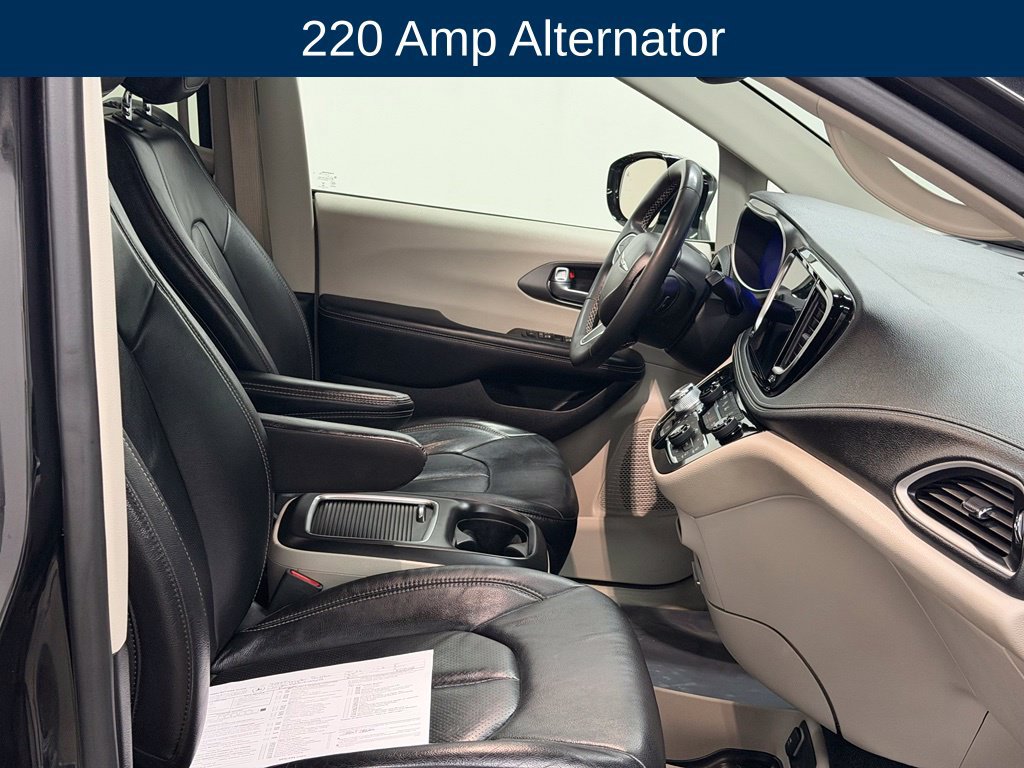 Used 2022 Chrysler Pacifica Touring-L w/ Uconnect Theater Family Group FWD image 27