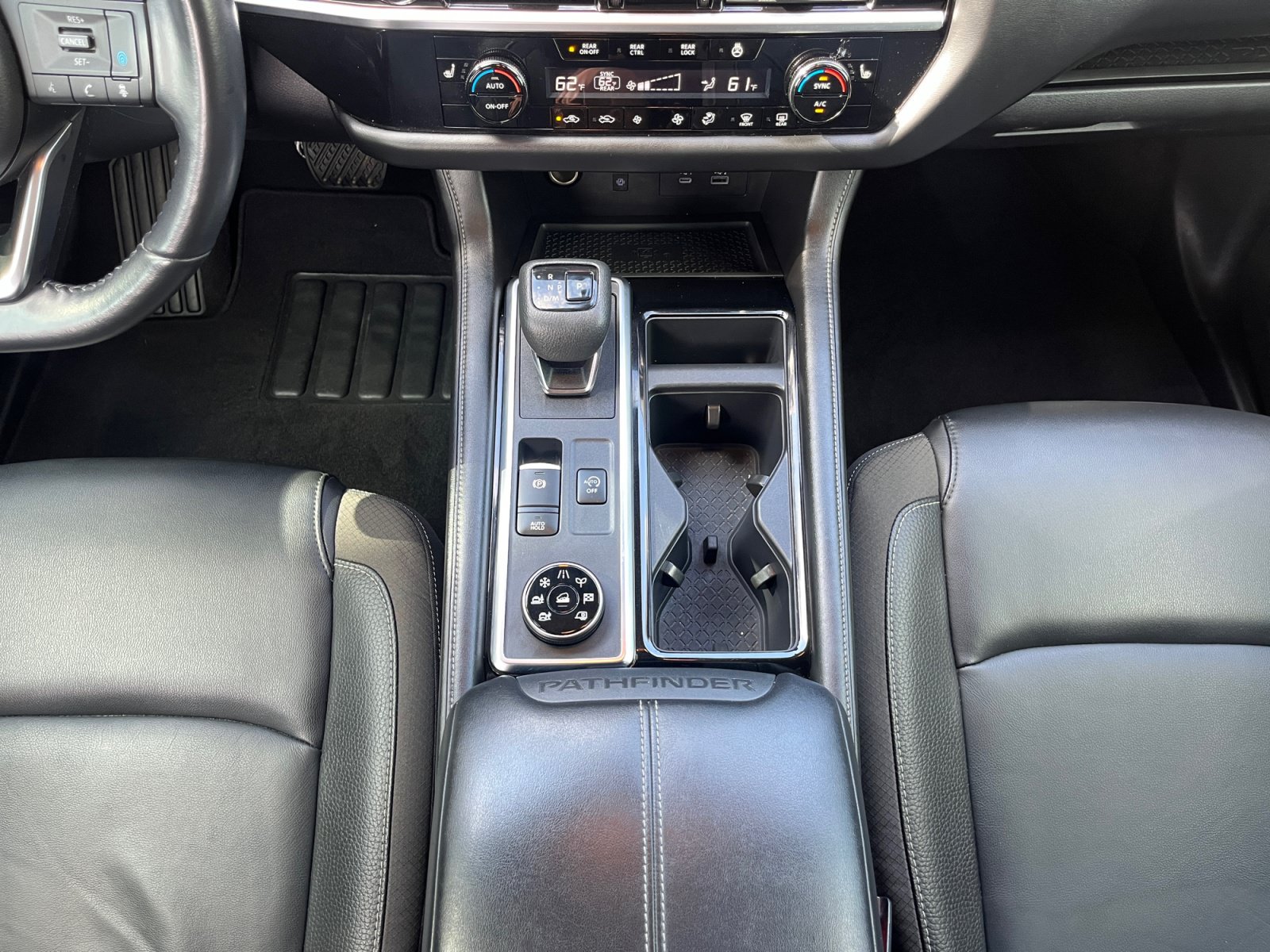Used 2023 Nissan Pathfinder SL w/ SL Premium Package AWD/4WD image 23