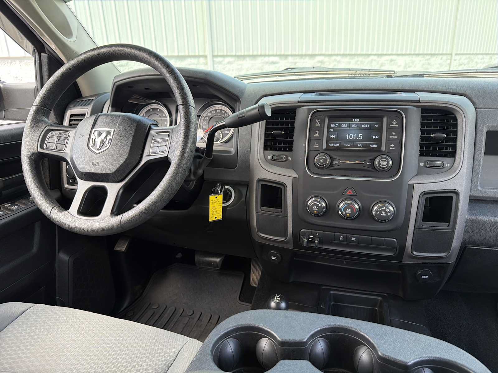 Used 2018 RAM 2500 Tradesman w/ Chrome Appearance Group AWD/4WD image 4