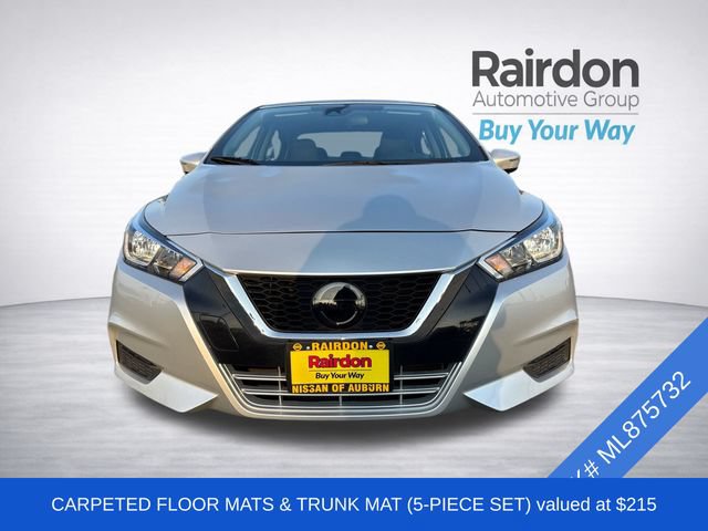 Used 2021 Nissan Versa SV FWD image 2