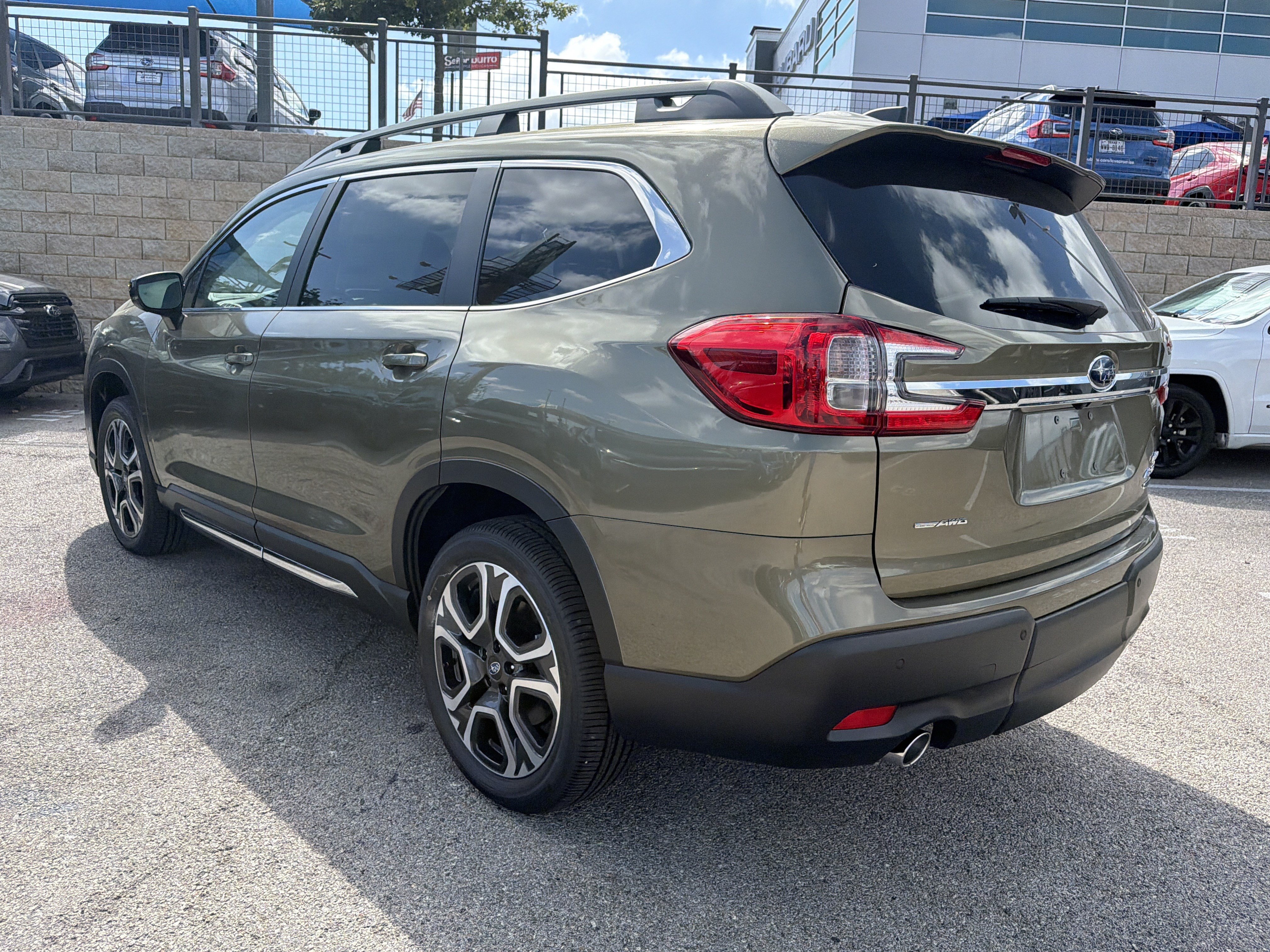 New 2027 Subaru Ascent Limited AWD/4WD image 5