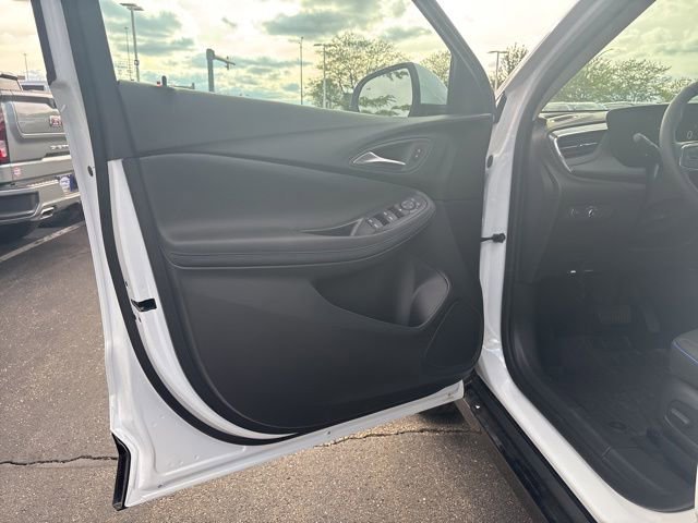 New 2026 Buick Encore GX Sport Touring w/ Comfort Package AWD/4WD image 14
