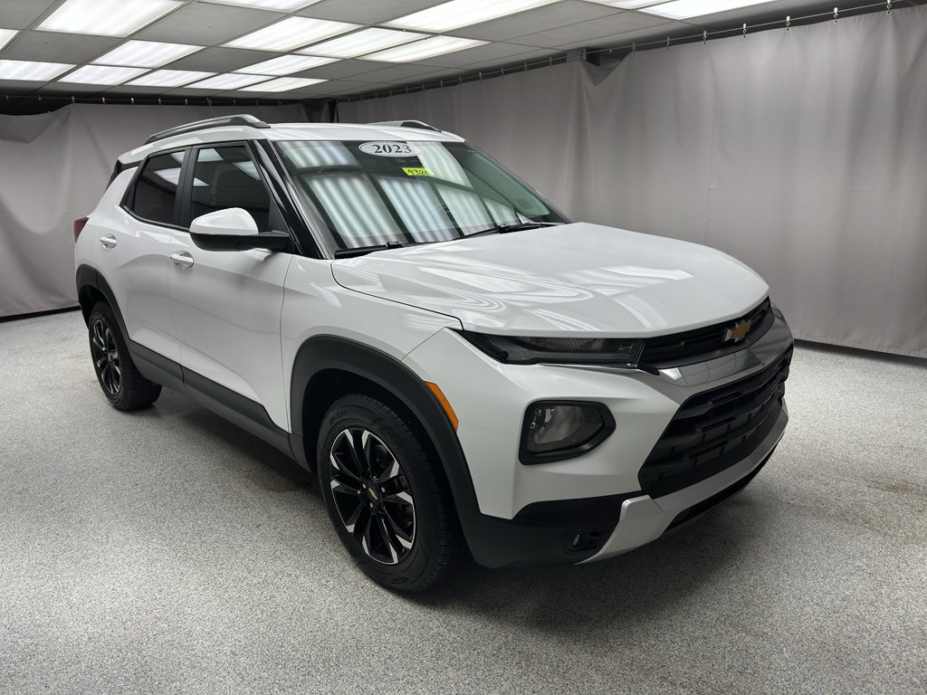 Used 2023 Chevrolet TrailBlazer LT w/ Convenience Package AWD/4WD image 5