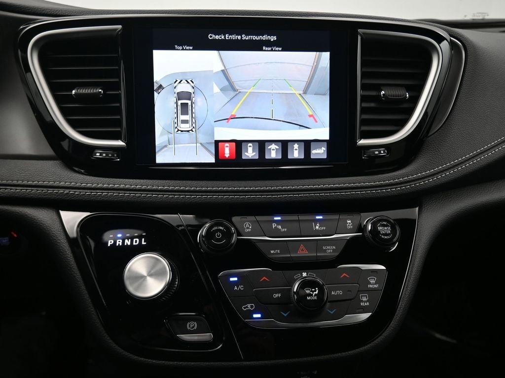 New 2026 Chrysler Pacifica Select image 22