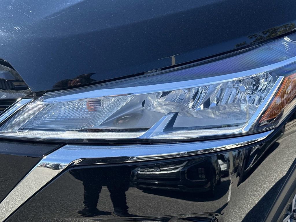 Certified 2024 Nissan Kicks SV image 10