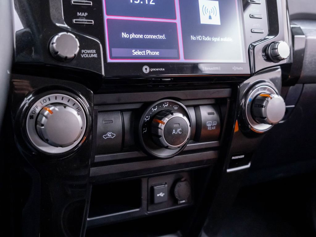 Used 2024 Toyota 4Runner TRD Off-Road AWD/4WD image 25