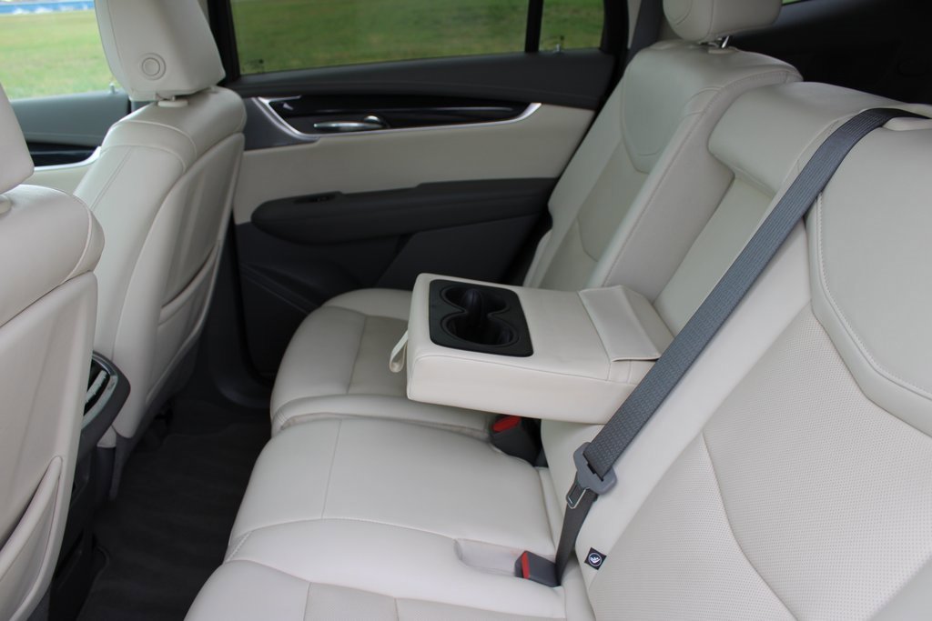 Used 2023 Cadillac XT6 Premium Luxury image 31