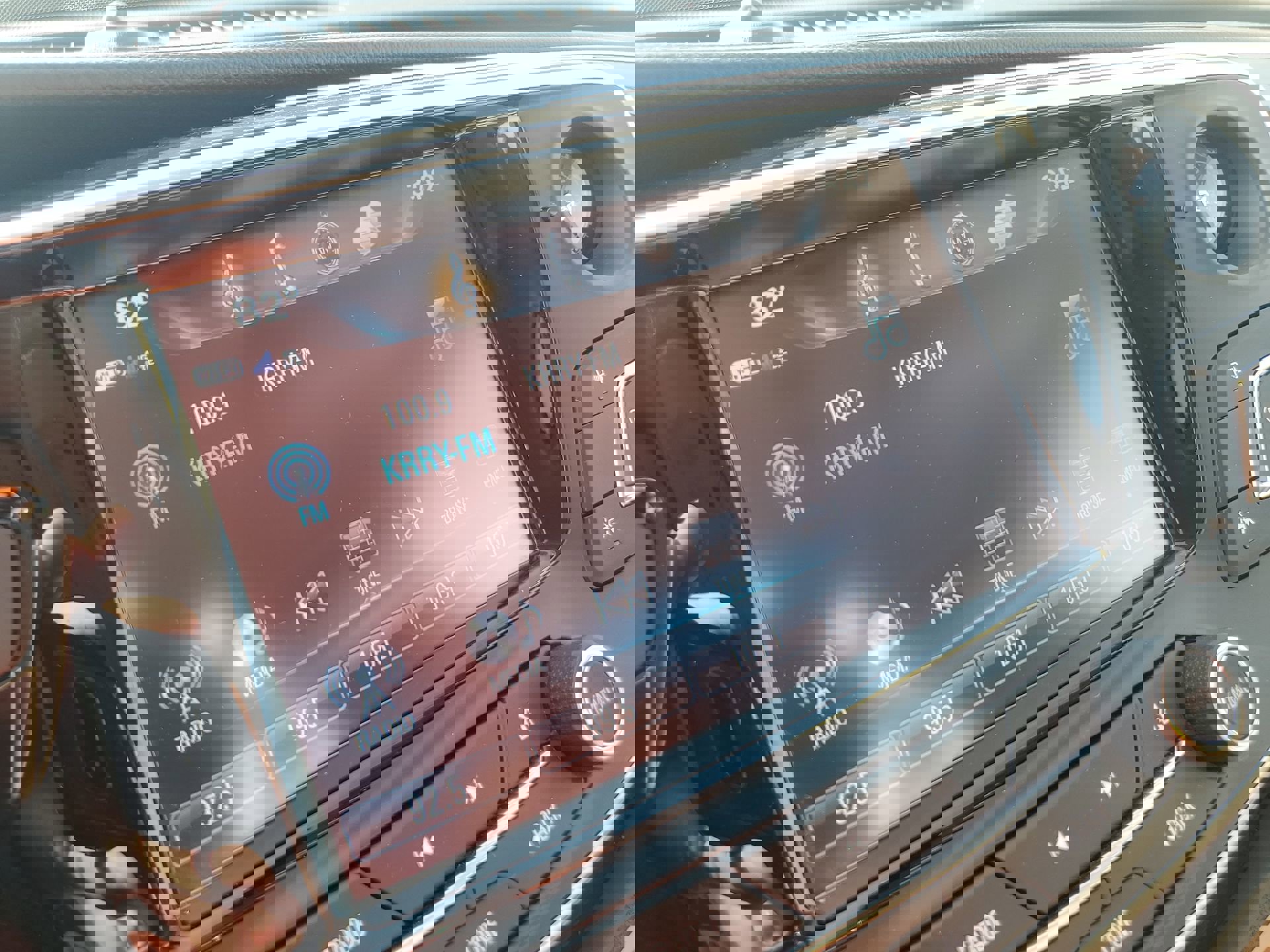 Used 2020 Buick Envision Premium image 21