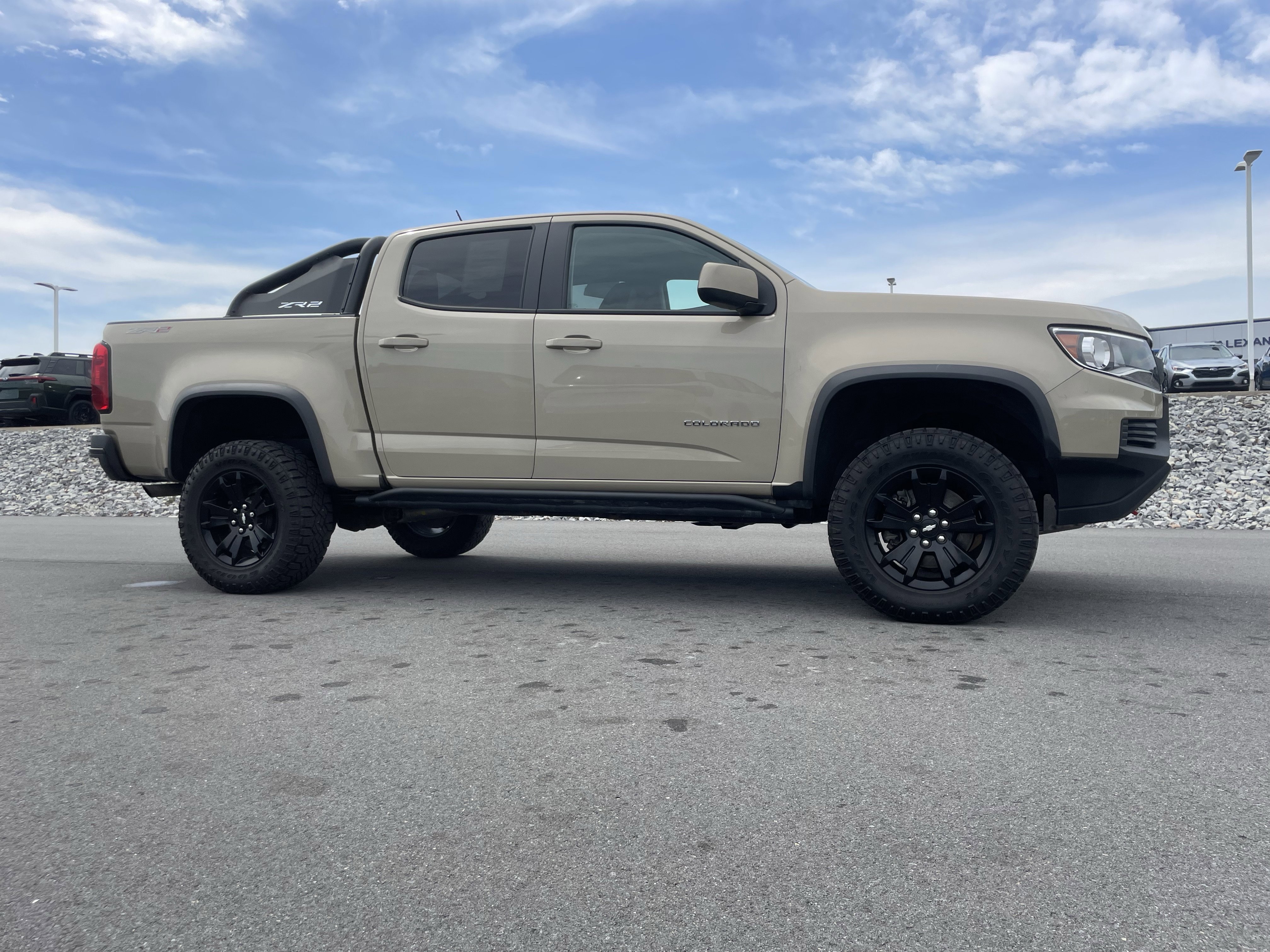 Used 2022 Chevrolet Colorado ZR2 w/ ZR2 Dusk Special Edition AWD/4WD image 2