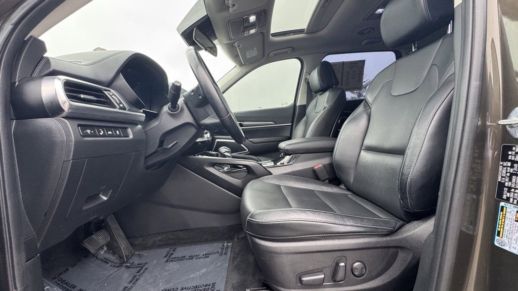 Used 2022 Kia Telluride S image 23