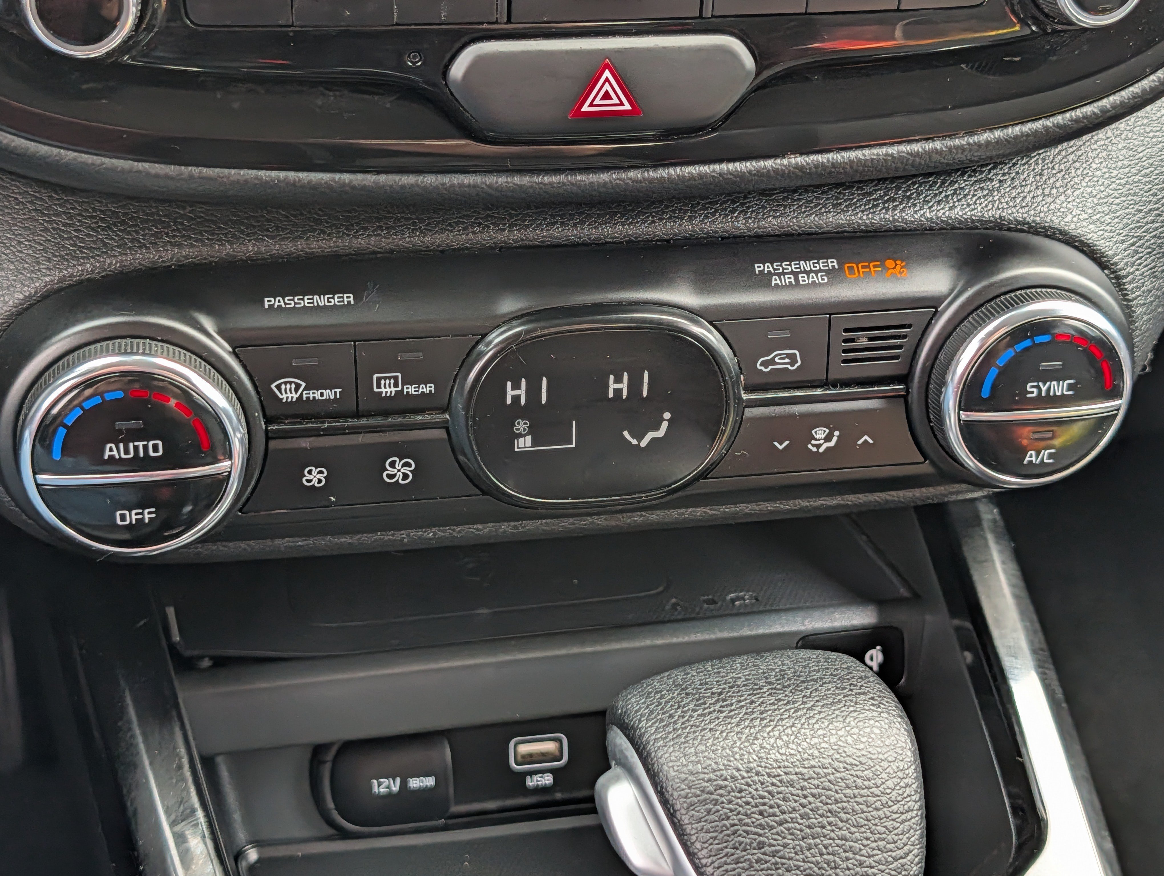 Certified 2025 Kia Soul S FWD image 23