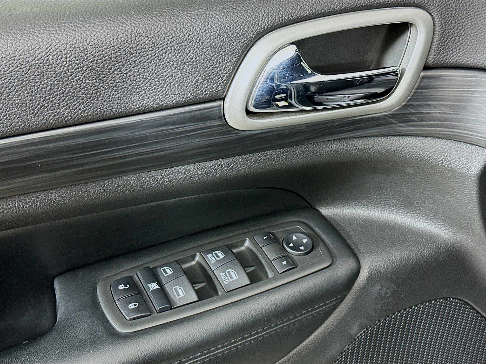 Used 2022 Jeep Grand Cherokee Laredo E w/ Security & Convenience Group image 15