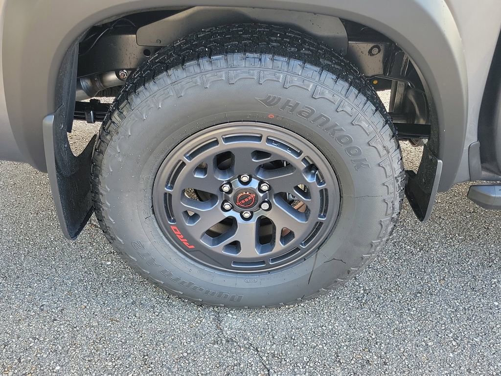New 2026 Nissan Frontier Pro-X w/ Pro-X Convenience Package RWD image 9