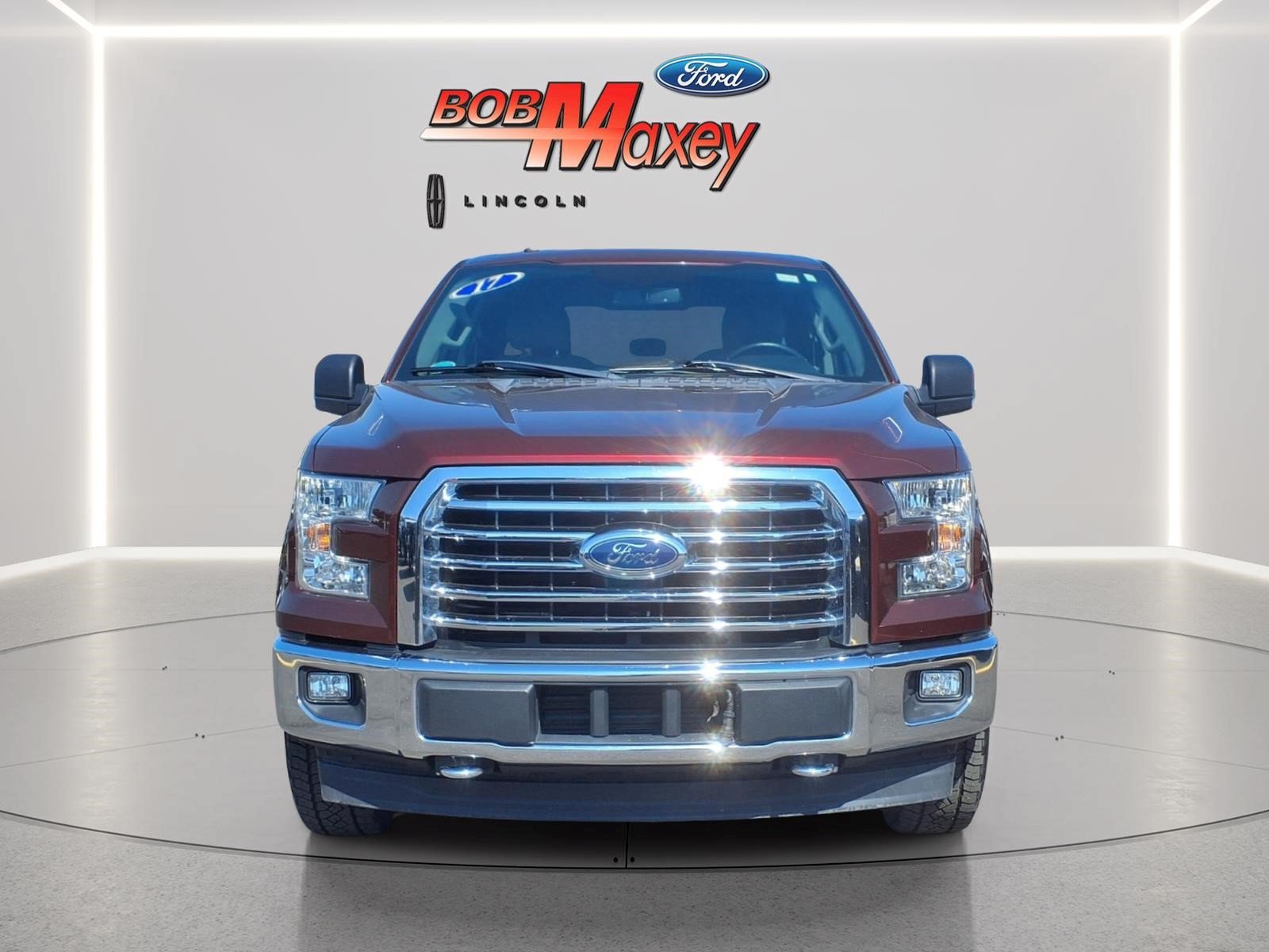 Used 2017 Ford F150 XLT w/ Equipment Group 302A Luxury AWD/4WD image 2