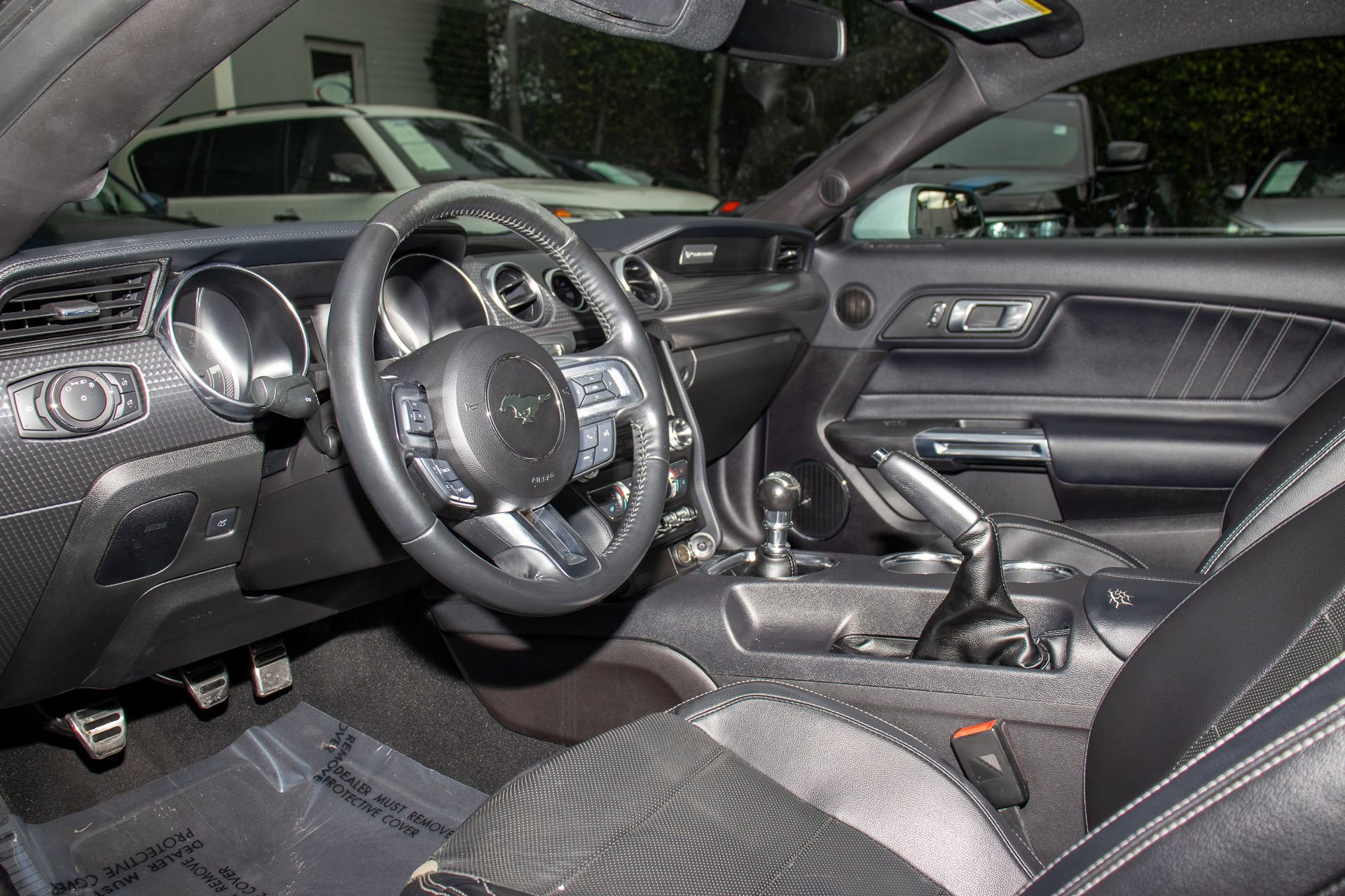 Used 2019 Ford Mustang Premium w/ Ecoboost Performance Package image 5