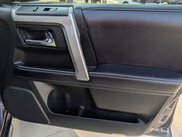 Used 2017 Toyota 4Runner SR5 Premium AWD/4WD image 32