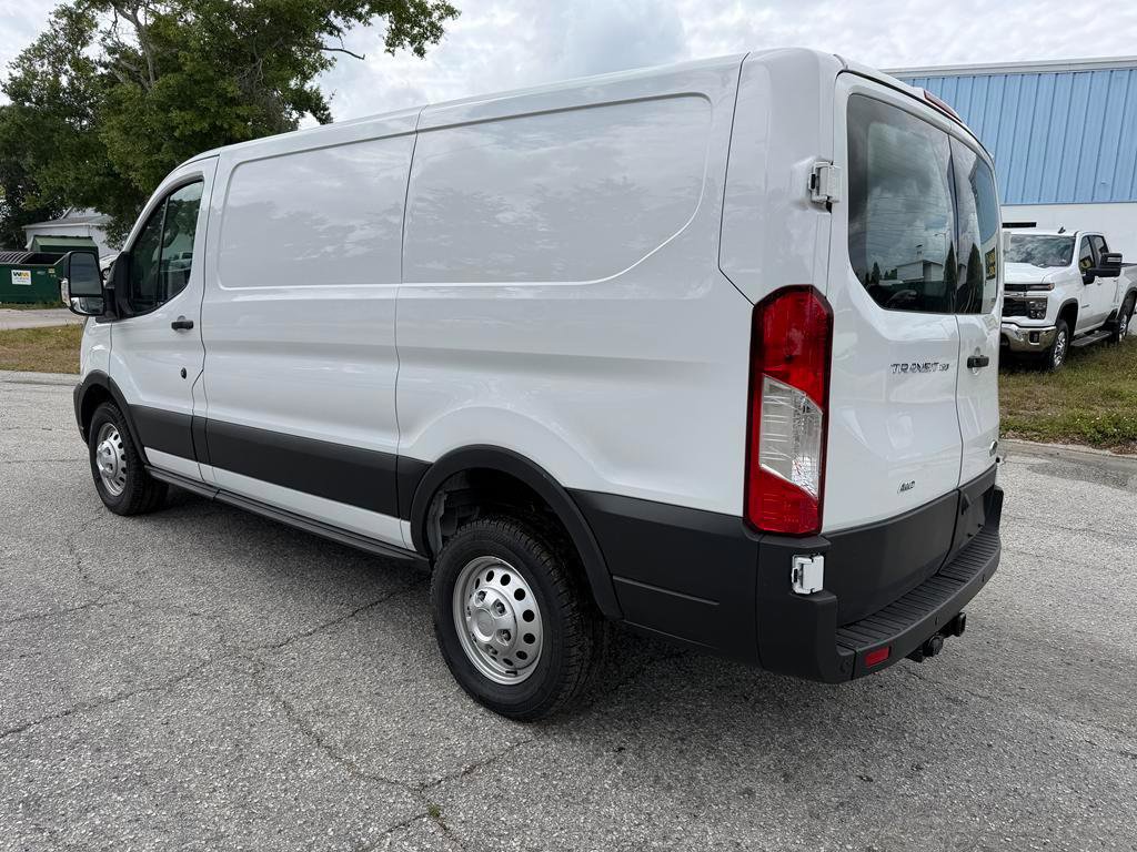 Used 2025 Ford Transit 150 Low Roof AWD image 3