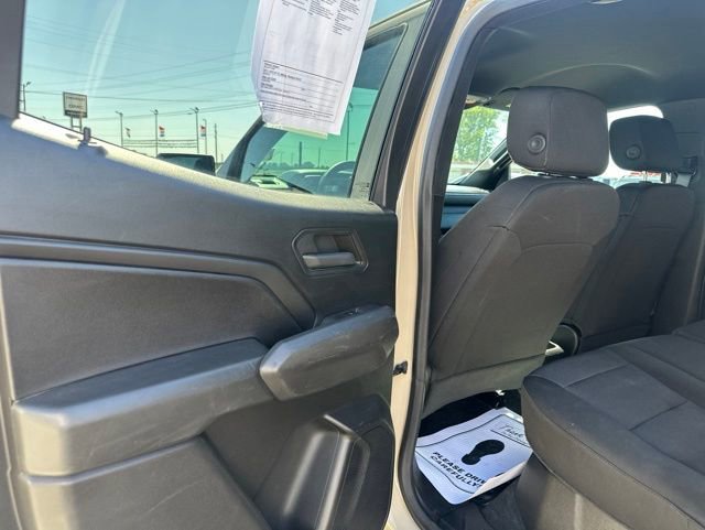 Used 2023 Chevrolet Colorado W/T RWD image 23