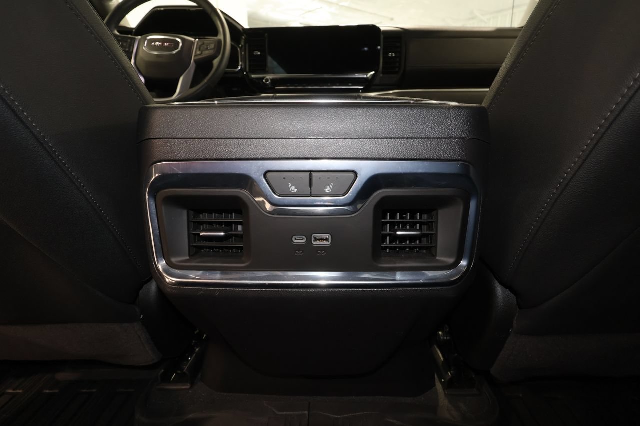 Used 2025 GMC Sierra 1500 SLT w/ SLT Premium Plus Package AWD/4WD image 31