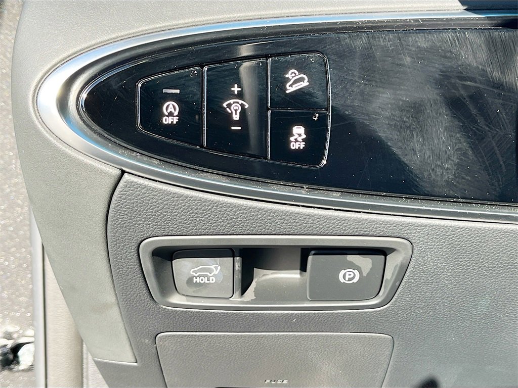 Used 2024 Genesis GV70 2.5T w/ Advanced Package image 8