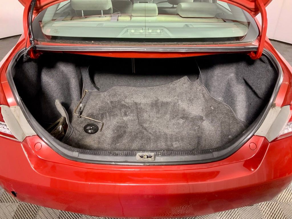 Used 2010 Toyota Camry FWD image 24