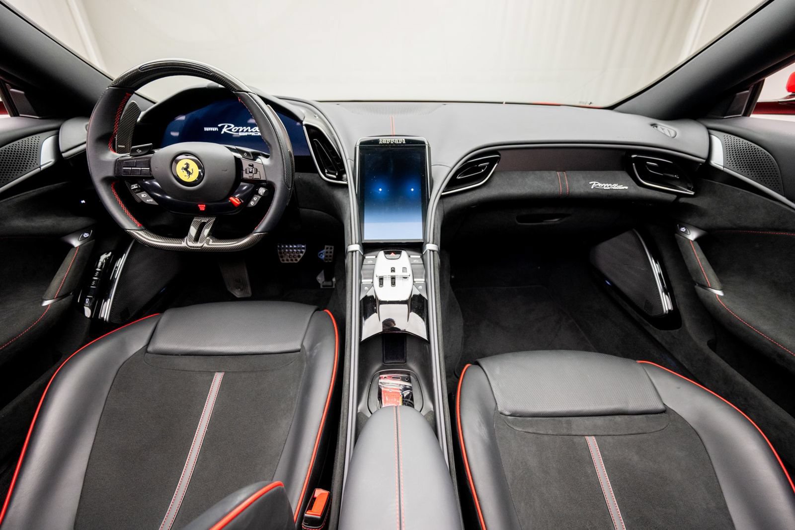 Used 2026 Ferrari Roma Spider RWD image 18