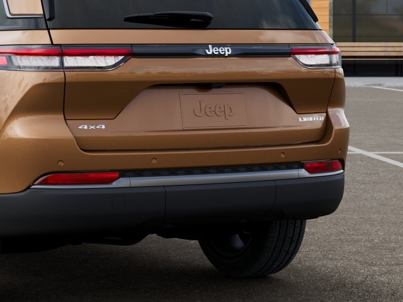 New 2026 Jeep Grand Cherokee Limited w/ Limited Altitude Package AWD/4WD image 14
