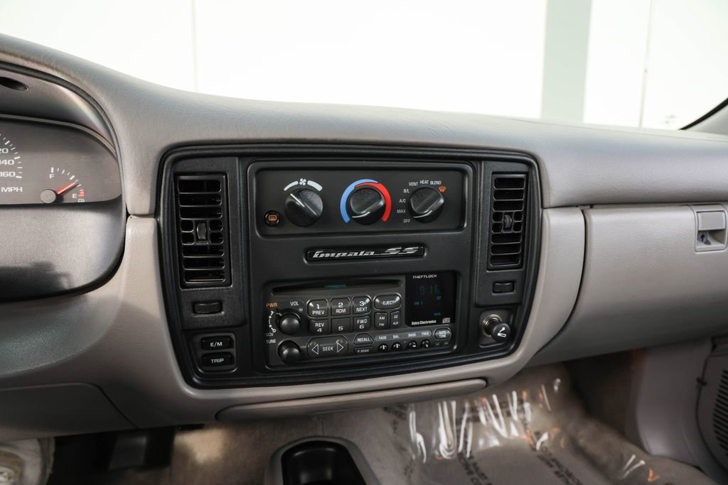 Used 1996 Chevrolet Impala SS RWD image 9