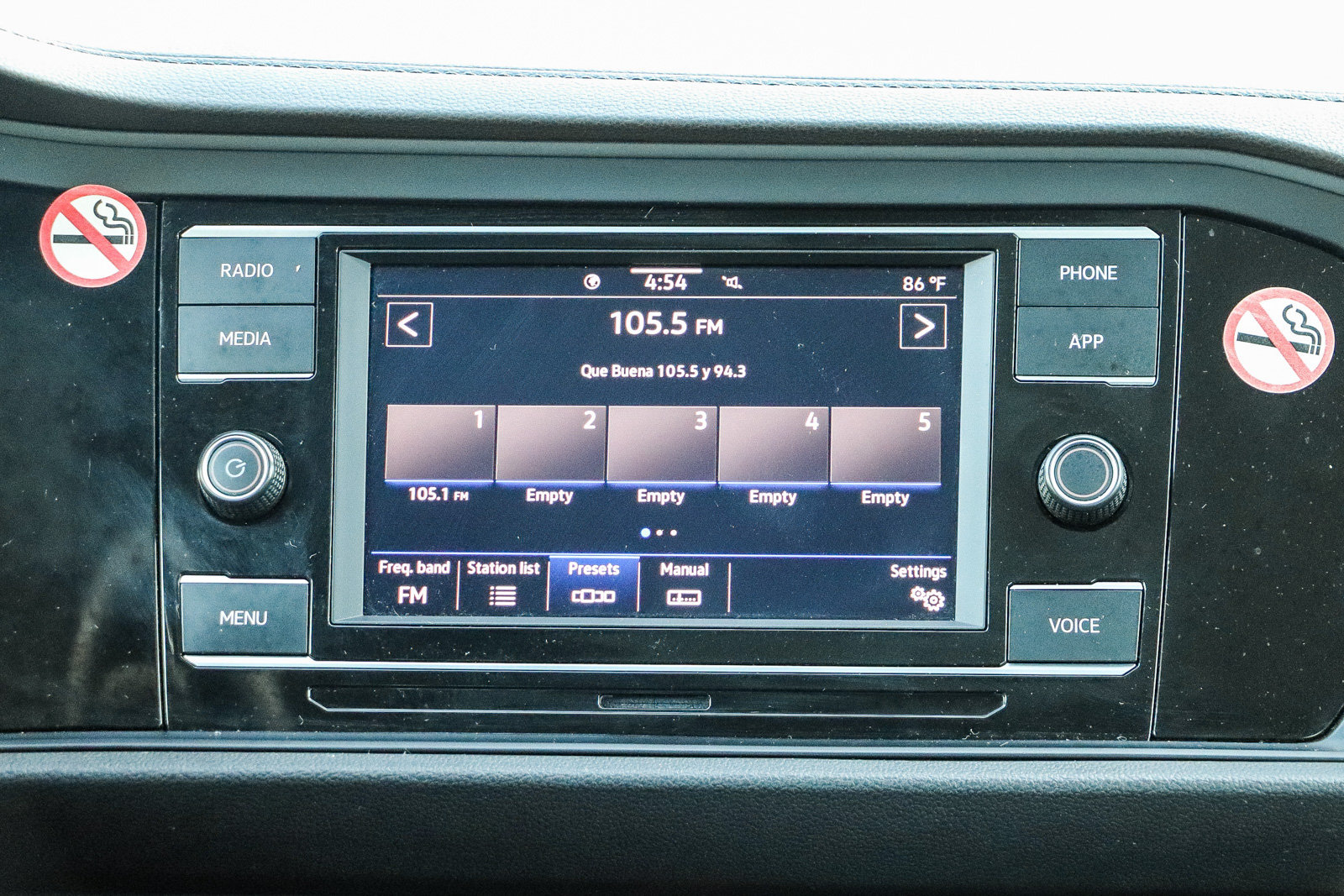 Used 2024 Volkswagen Jetta SE FWD image 15