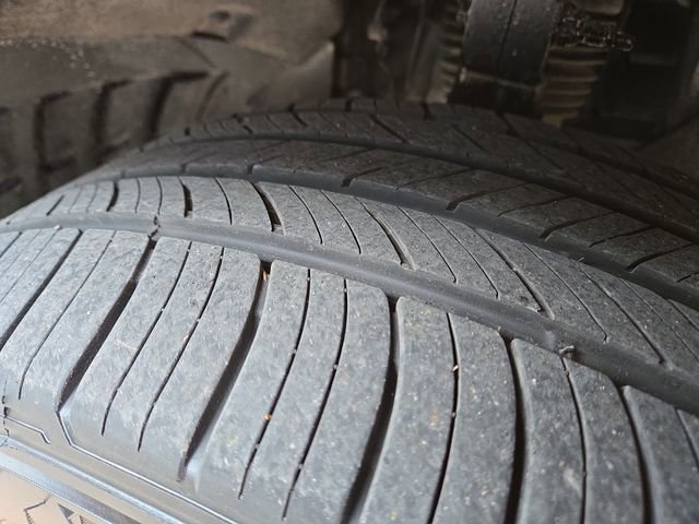 Used 2020 Land Rover Defender 110 HSE image 9