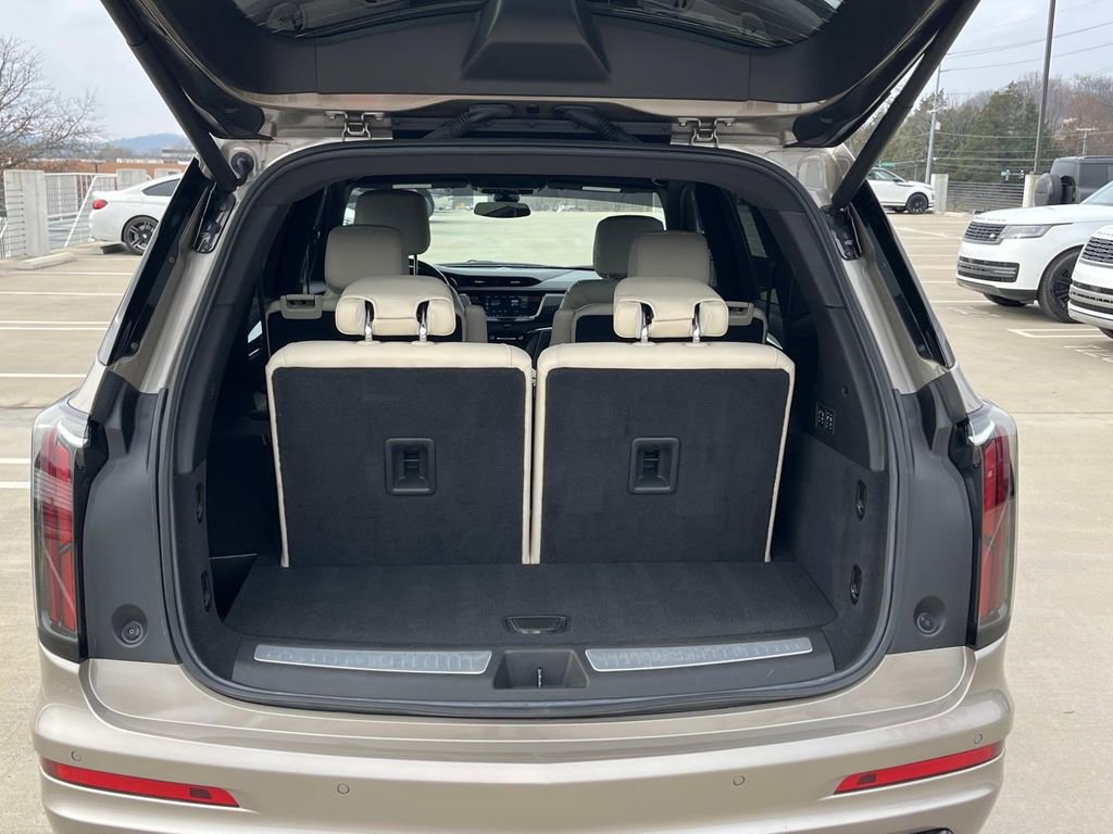 Certified 2023 Cadillac XT6 Sport image 12