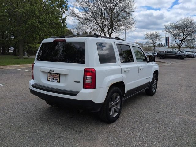 Used 2015 Jeep Patriot High Altitude FWD image 3
