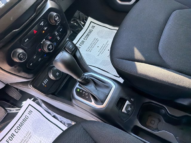 Used 2021 Jeep Renegade Sport AWD/4WD image 23