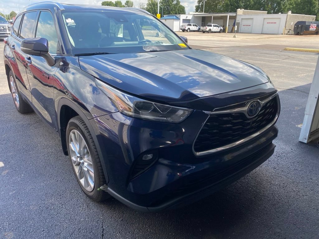 Used 2021 Toyota Highlander Limited AWD/4WD image 1