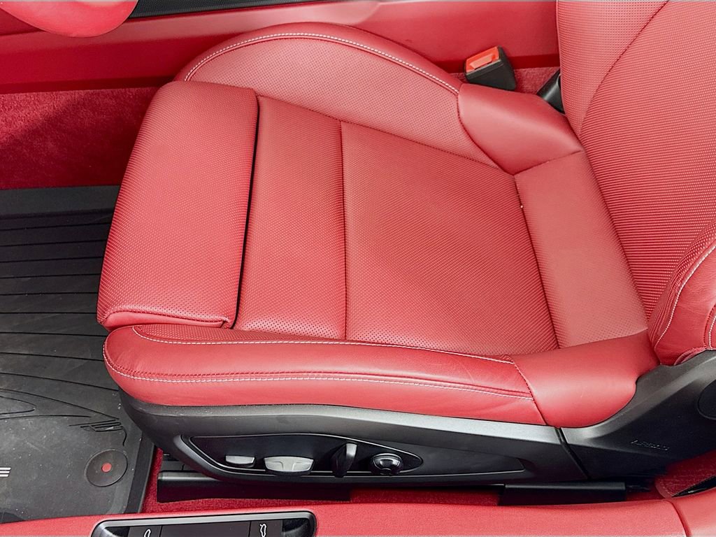 Certified 2025 Porsche 911 Carrera RWD image 13