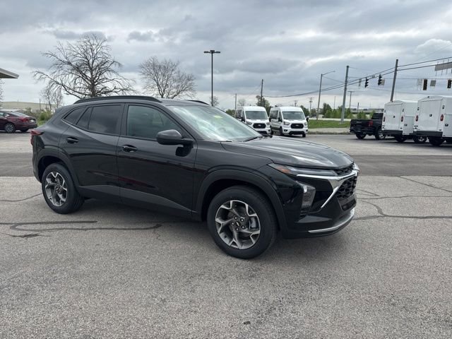New 2026 Chevrolet Trax LT w/ Driver Confidence Package FWD image 8