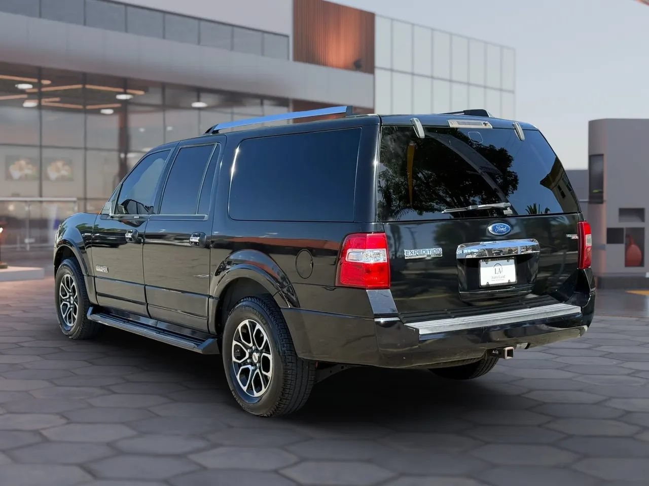 Used 2008 Ford Expedition EL Limited RWD image 4