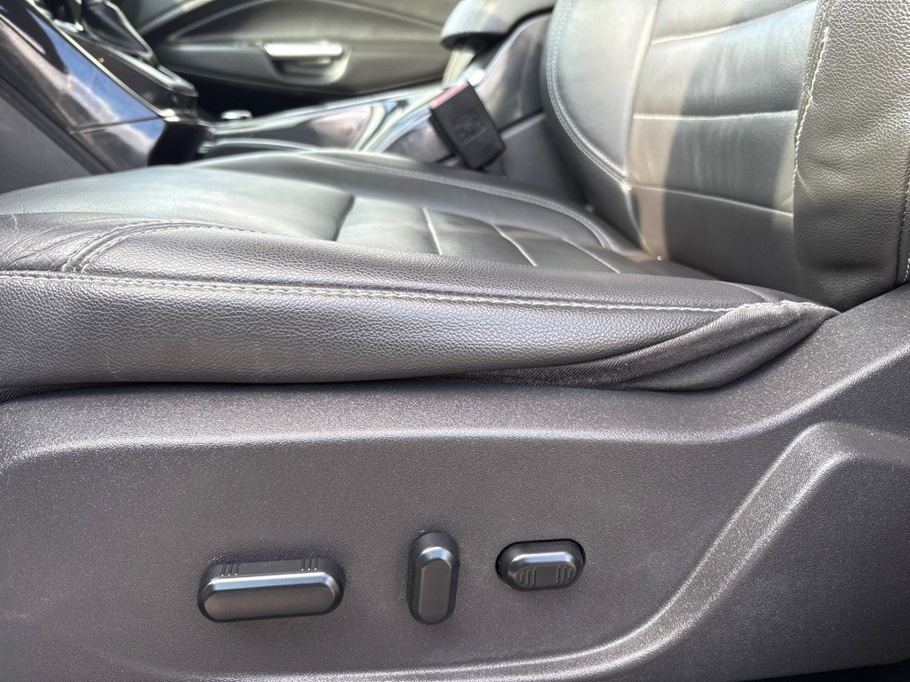 Used 2016 Ford Escape Titanium image 9