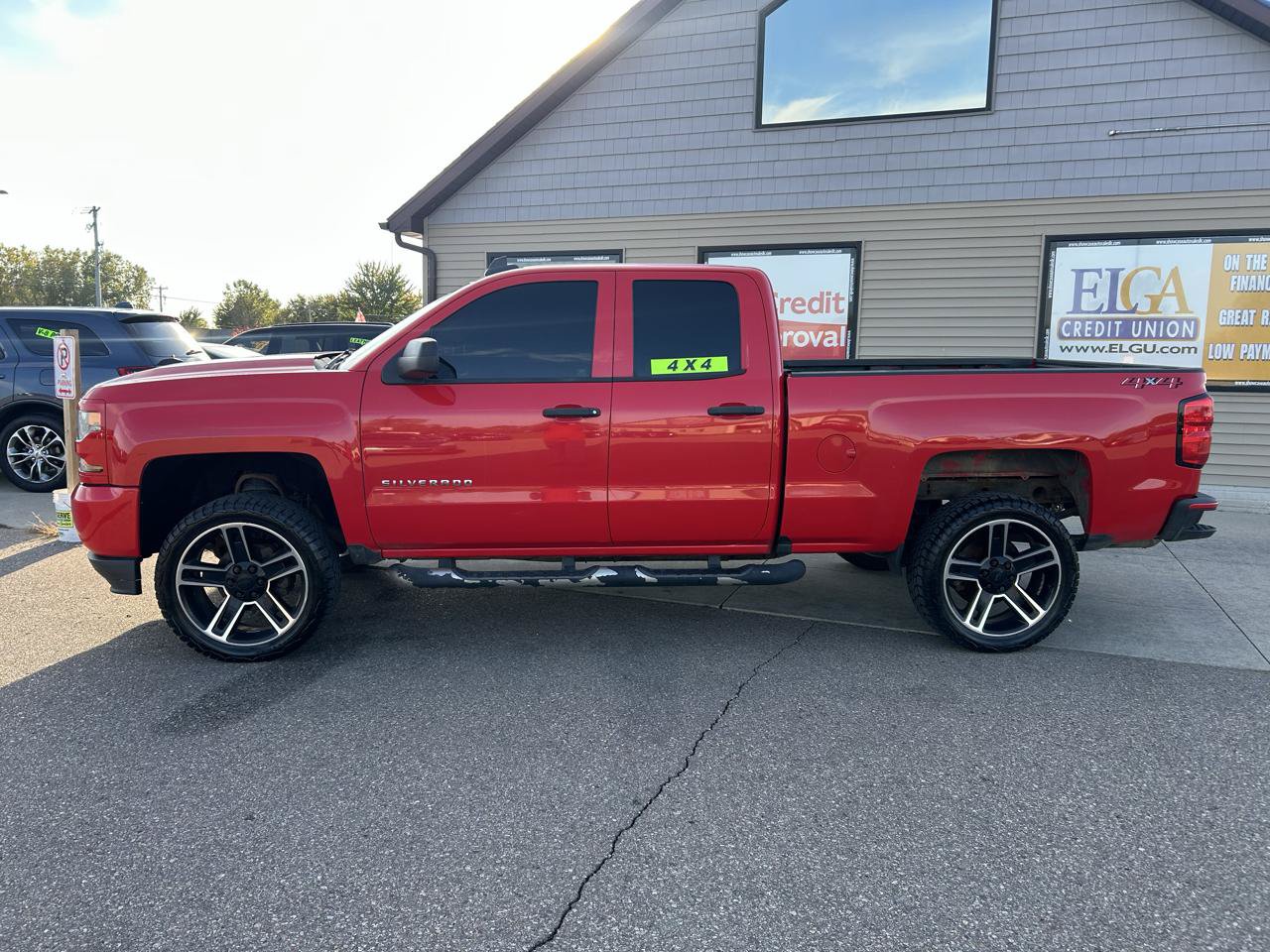 Used 2018 Chevrolet Silverado 1500 Custom w/ LPO, Black Pack AWD/4WD image 8