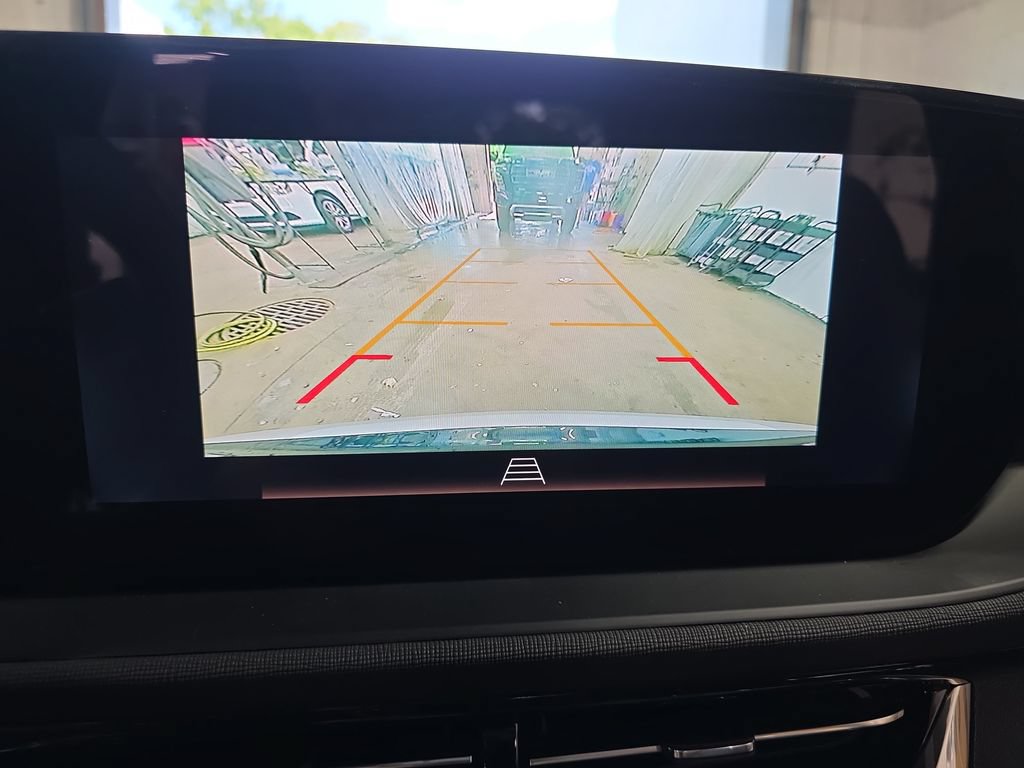 New 2026 Buick Envista Sport Touring w/ Convenience II Package FWD image 22