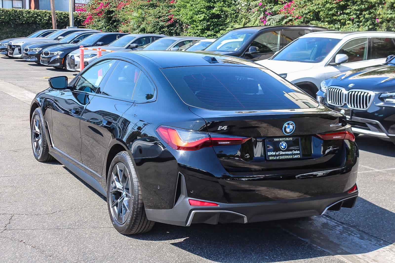 Used 2023 BMW i4 eDrive35 w/ Premium Package RWD image 6