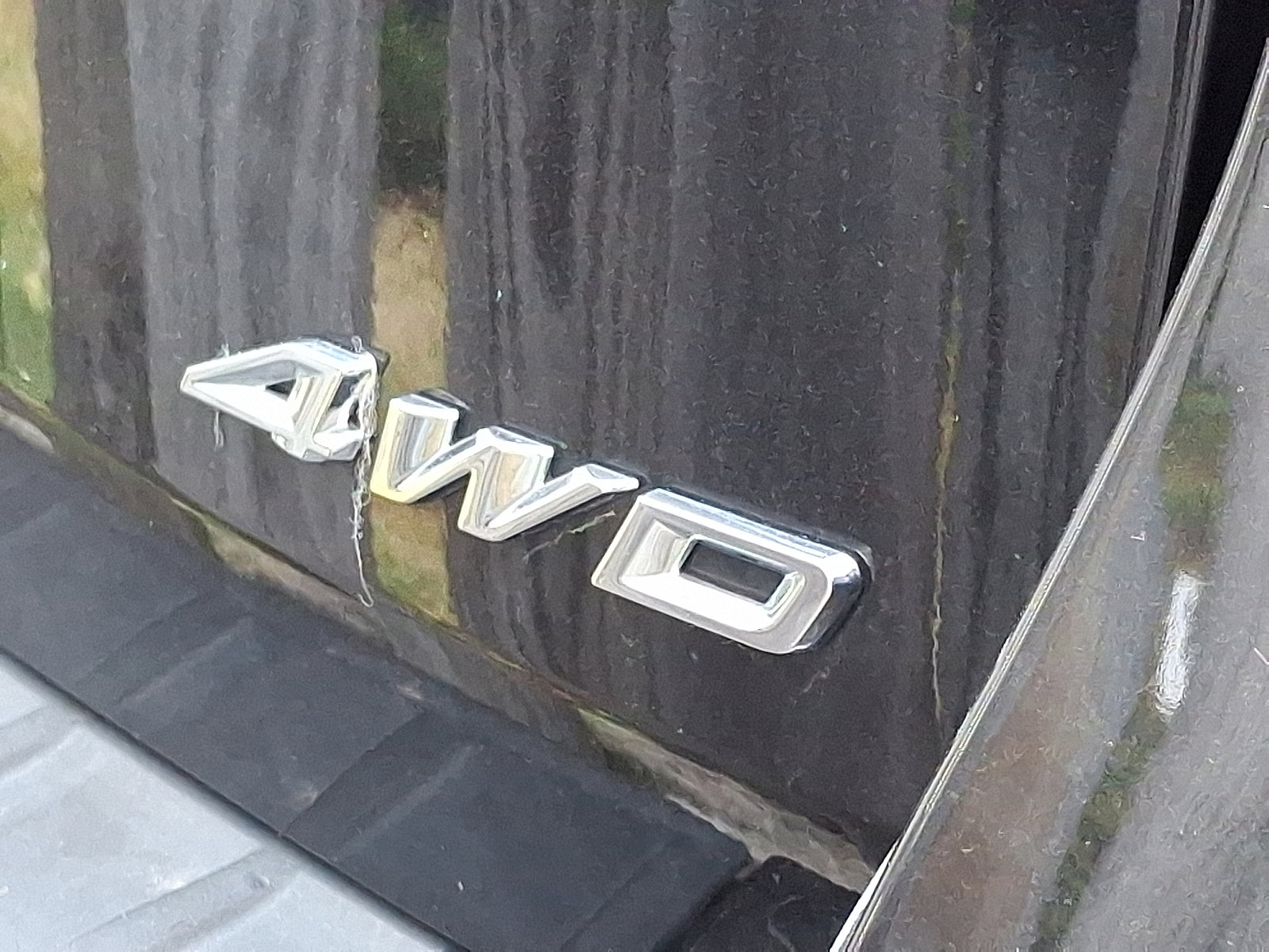 Certified 2022 Ford Explorer XLT image 4