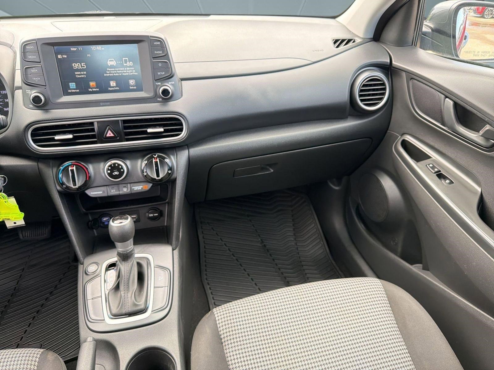 Used 2021 Hyundai Kona SE image 26