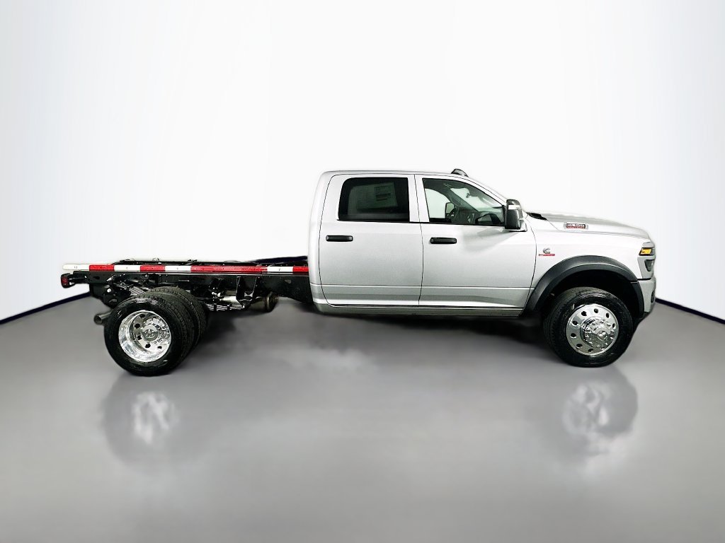 New 2026 RAM 4500 Tradesman w/ Chrome Appearance Group AWD/4WD image 8