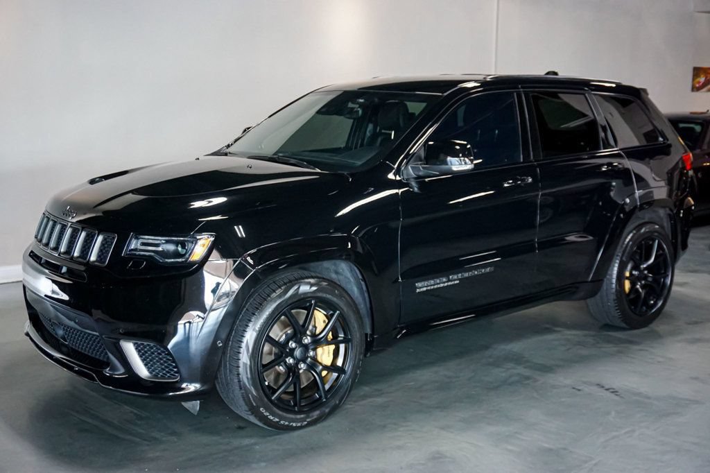 Used 2021 Jeep Grand Cherokee Trackhawk AWD/4WD image 5